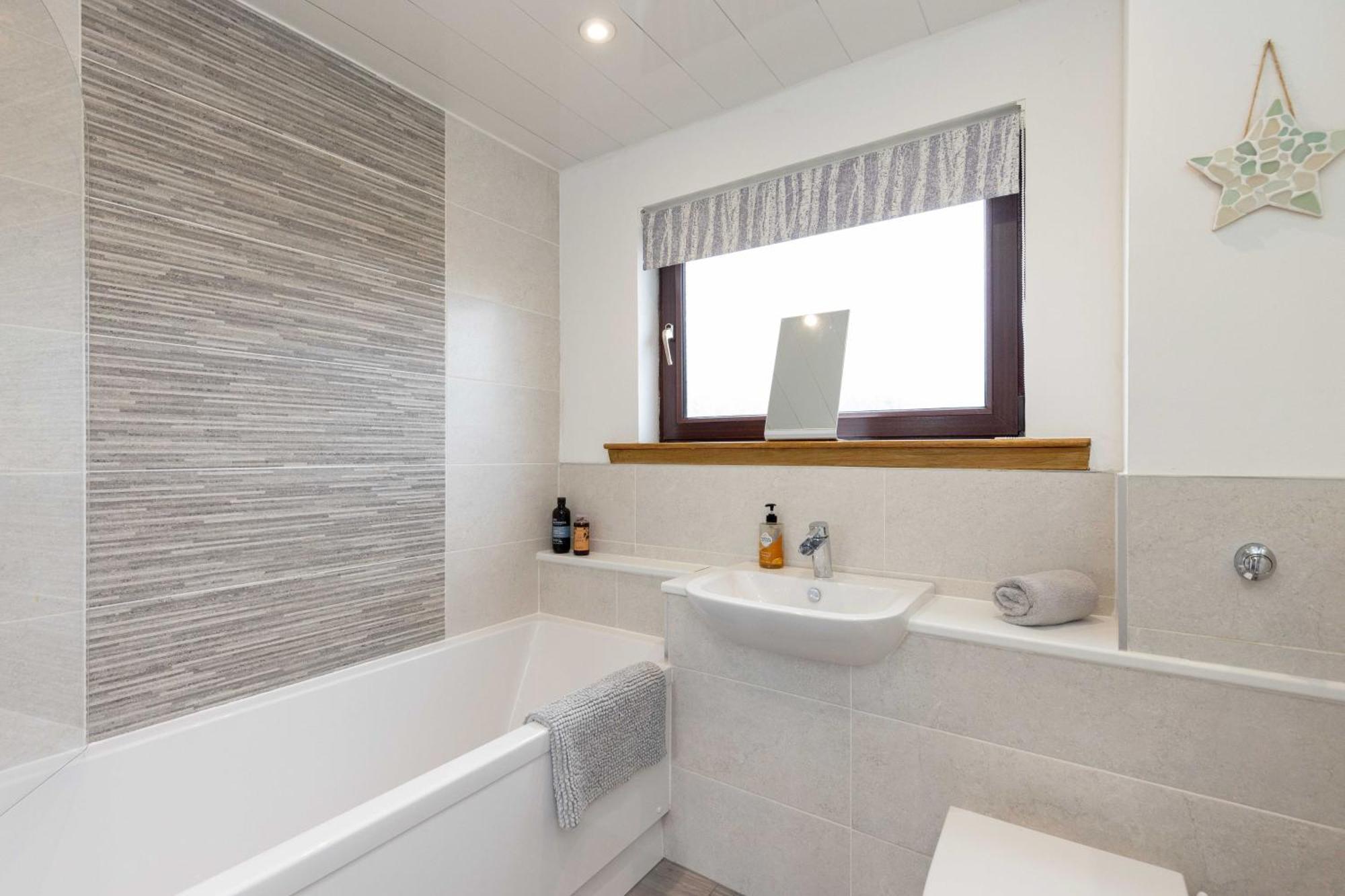 Family Home Inverkeithing Ideal For Edinburgh, Dunfermline & St Andrews 3 Bedrooms Exterior foto